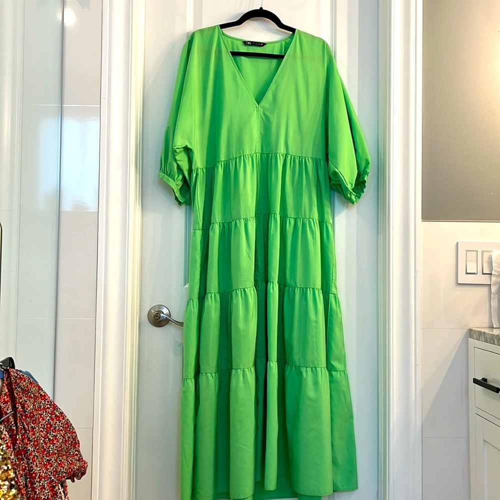 Stunning Zara tiered maxi dress